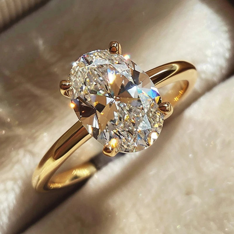 Luxury Oval Zircon Engagement Ring